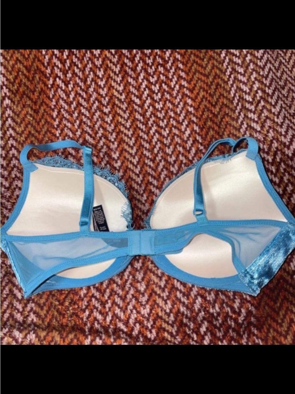 Victoria secret push up bra size 34C - Picture 3 of 5